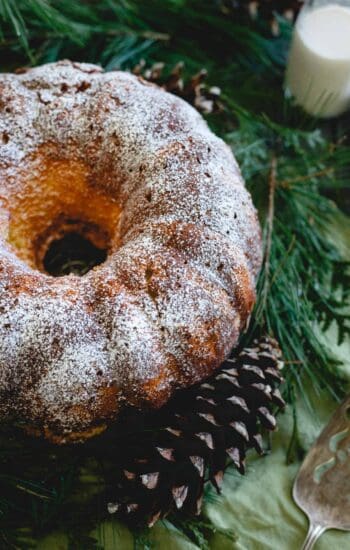 This apricot brandy pound cake is so incredibly easy to put together, perfect for the holidays and absolutely delicious, a showstopper of flavors!