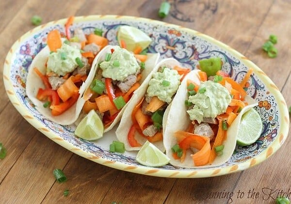 Soy tuna tacos with lime and spicy avocado cream