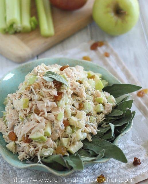 Honey chicken salad with apples and sage