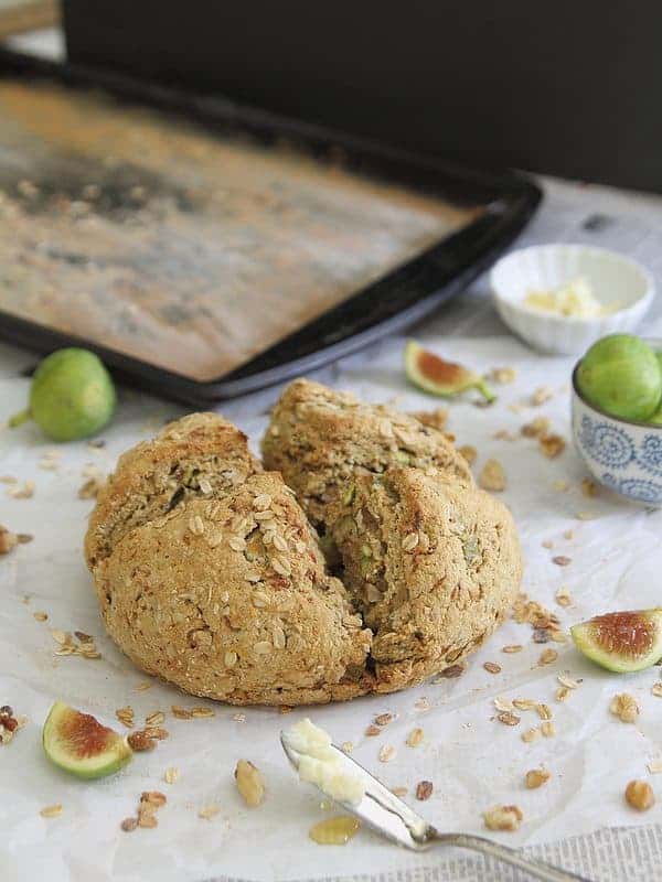 Fig & Orange Oat Bread | runningtothekitchen.com