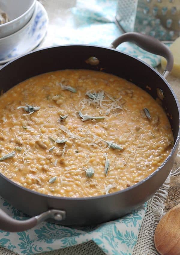 Creamy pumpkin barley with sausage