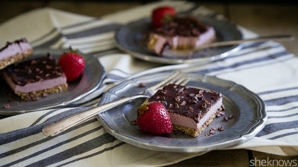 No Bake Strawberry Cream Bars 1