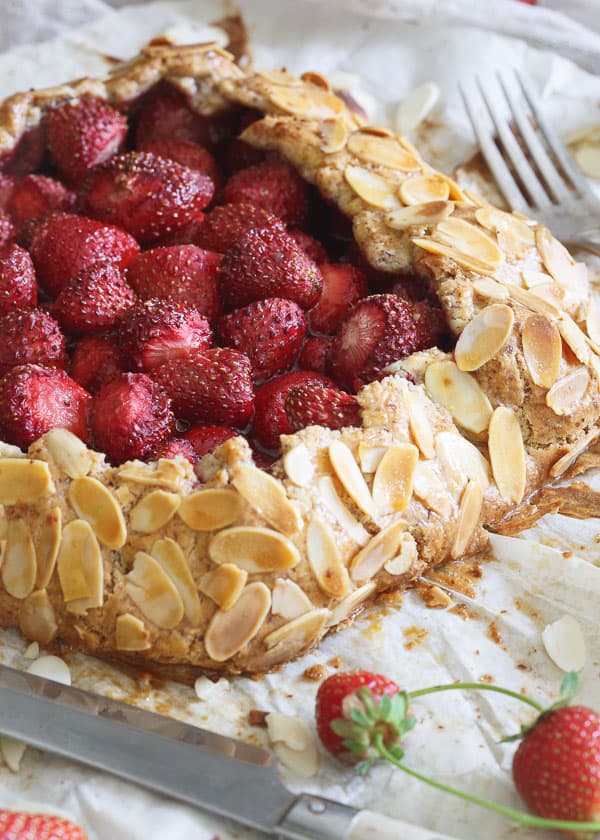 Grain Free Strawberry Almond Galette makes a showstopper of a dessert for any occasion!