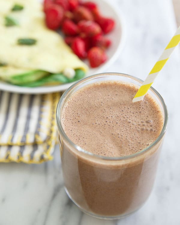 Chocolate cashew butter smoothie