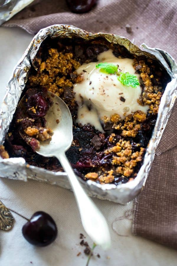 grilled berry crisp