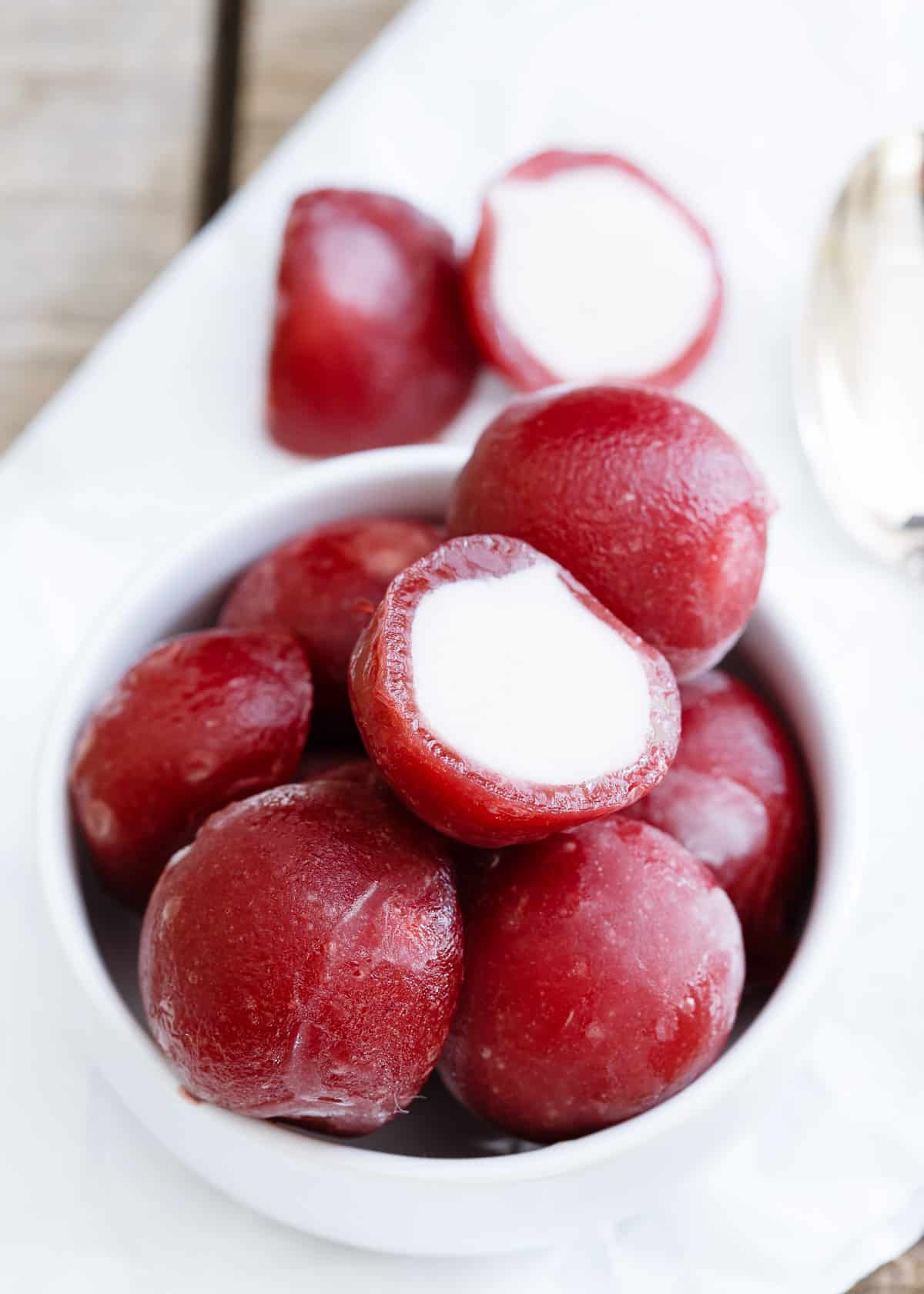 Perfectly Free cherry frozen bites go wonderfully with this light grilled scallop dinner.