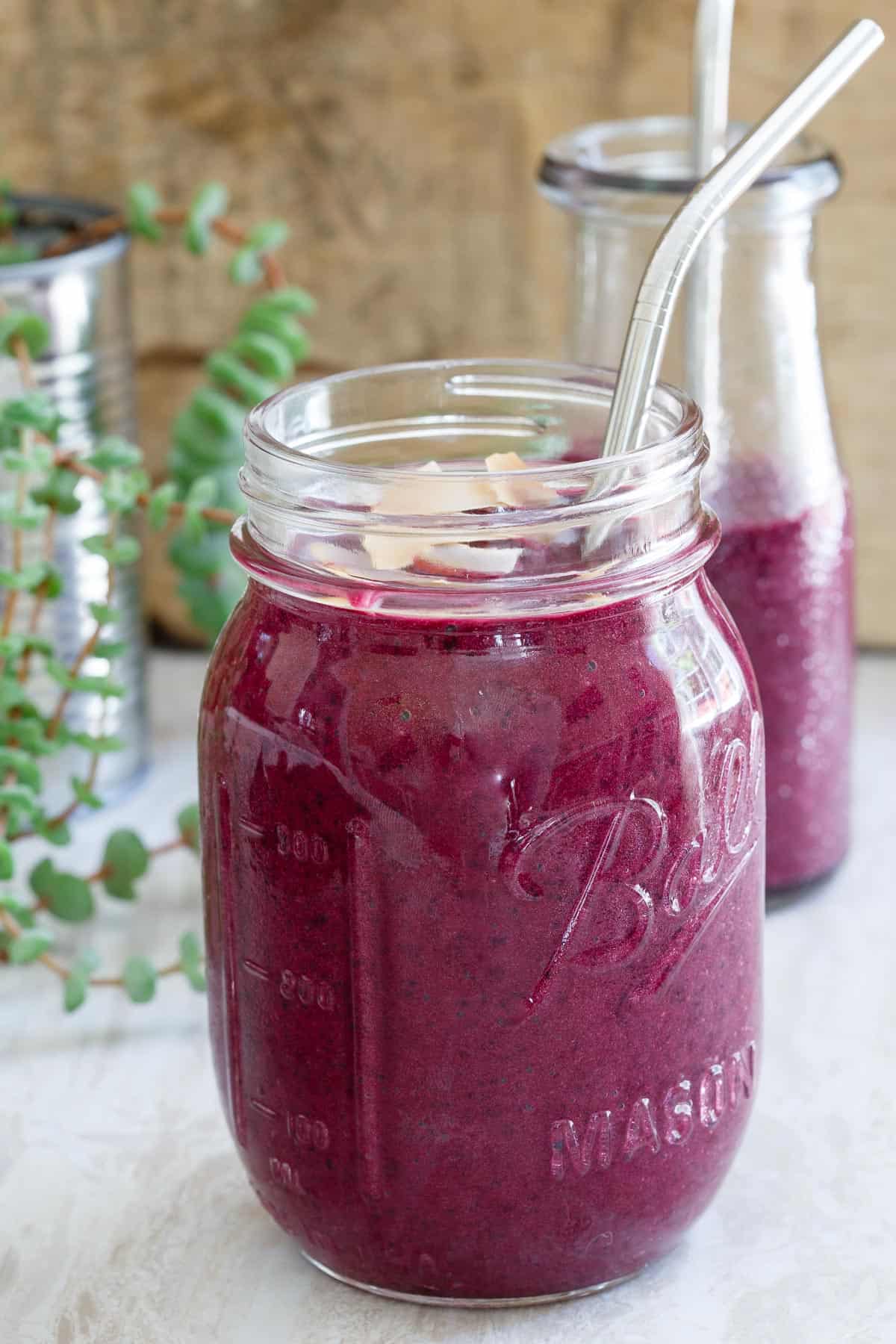 Wild Blueberry Beet Smoothie - Running to the Kitchen®