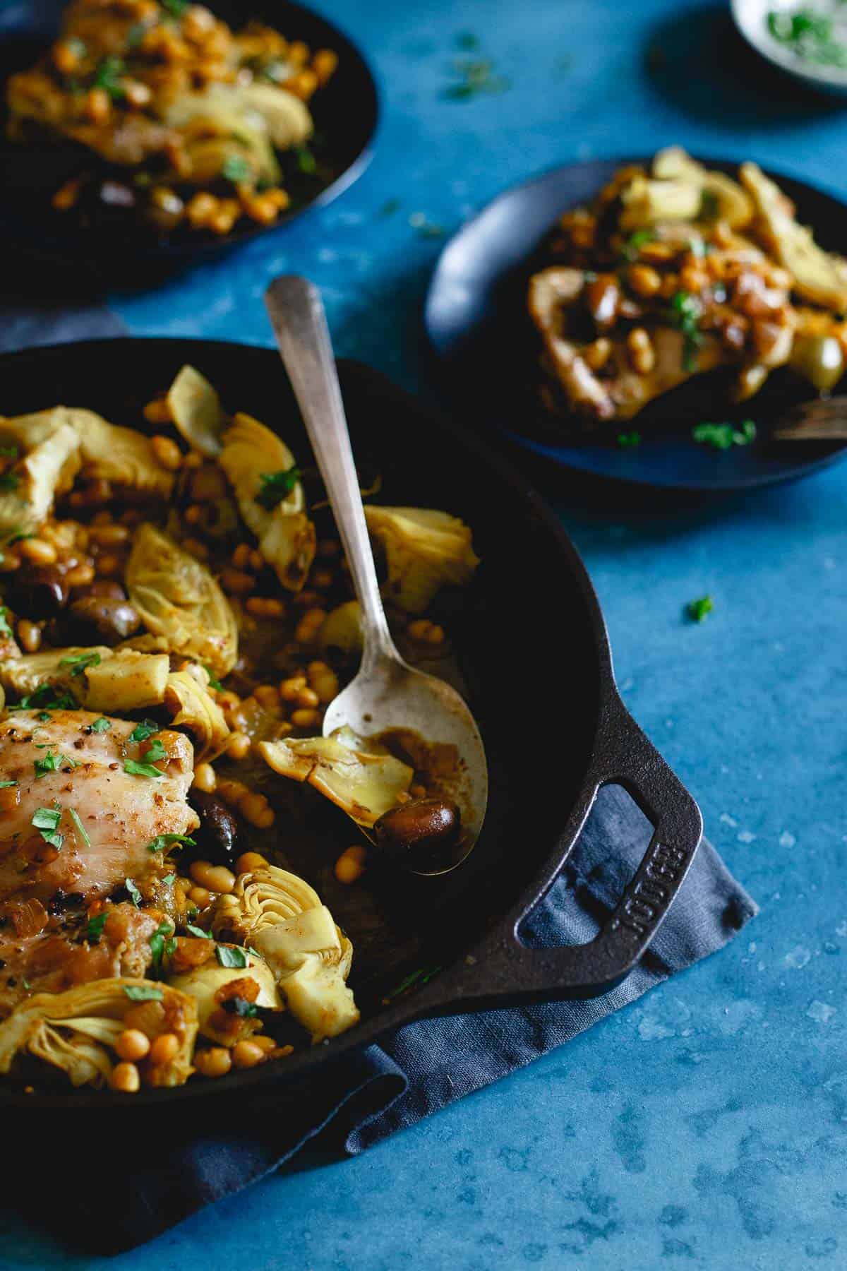 One skillet, tons of flavor and 30 minutes is all you need to have this delicious chicken artichoke olive skillet on the table!