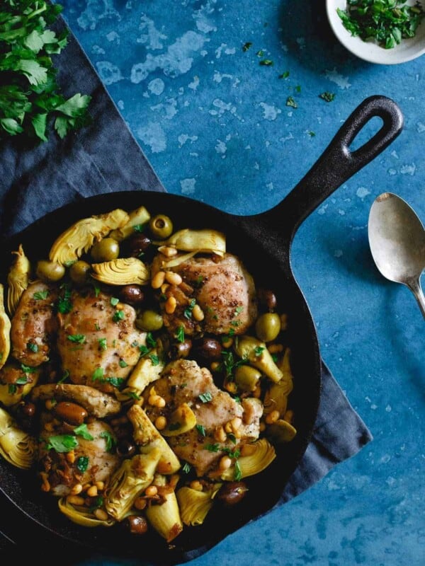 This one pan chicken artichoke olive skillet is filled with Mediterranean style ingredients for an easy weeknight meal packed with flavor.