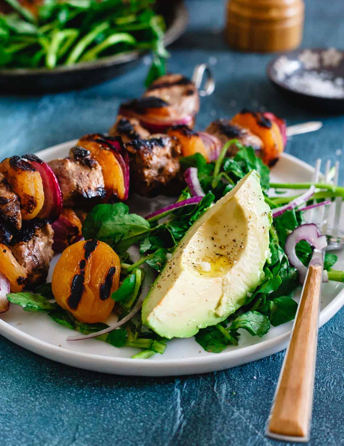 Looking for an out of the box Easter dinner idea? These grilled lamb and apricot kebabs are just the thing!