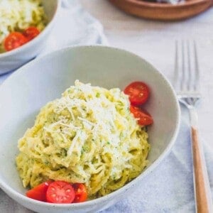 Creamy pesto spaghetti squash noodles