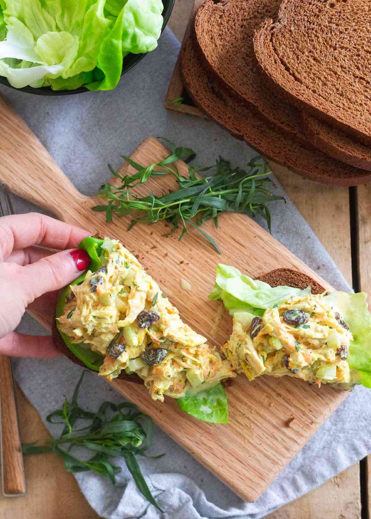 Chicken salad with turmeric is an easy, healthy and nutritious lunch option.