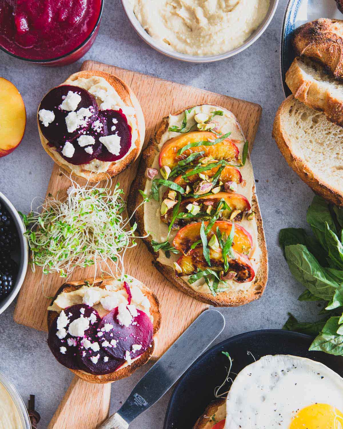 Pair this healthy beet smoothie with beet feta hummus toast mini bagels for an easy breakfast or brunch idea.