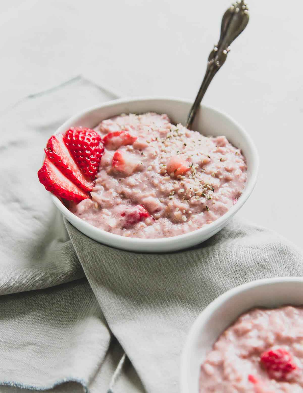 Packed with fresh, whole strawberries, this easy strawberry oatmeal recipe is fluffy, creamy and delicious for breakfast.