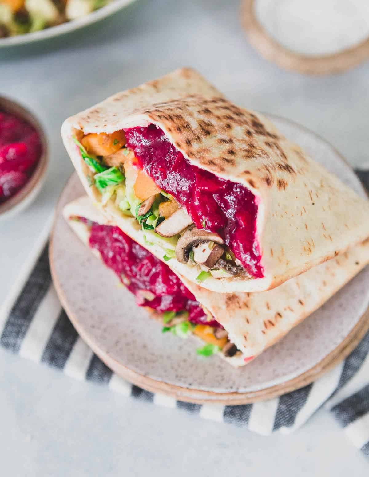 Repurpose Thanksgiving leftovers into this healthy and easy Thanksgiving cranberry vegetable sandwich for an easy lunch!