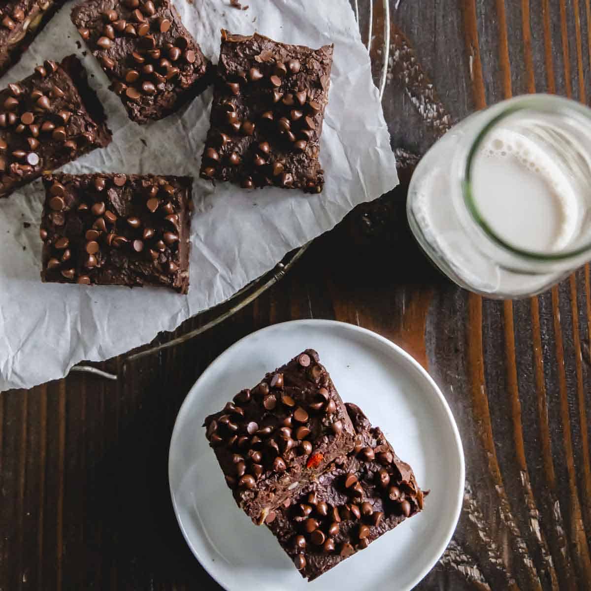 A simple black bean brownie recipe that's vegan and gluten-free, tastes just like chocolate fudge with healthy, nutritious ingredients.