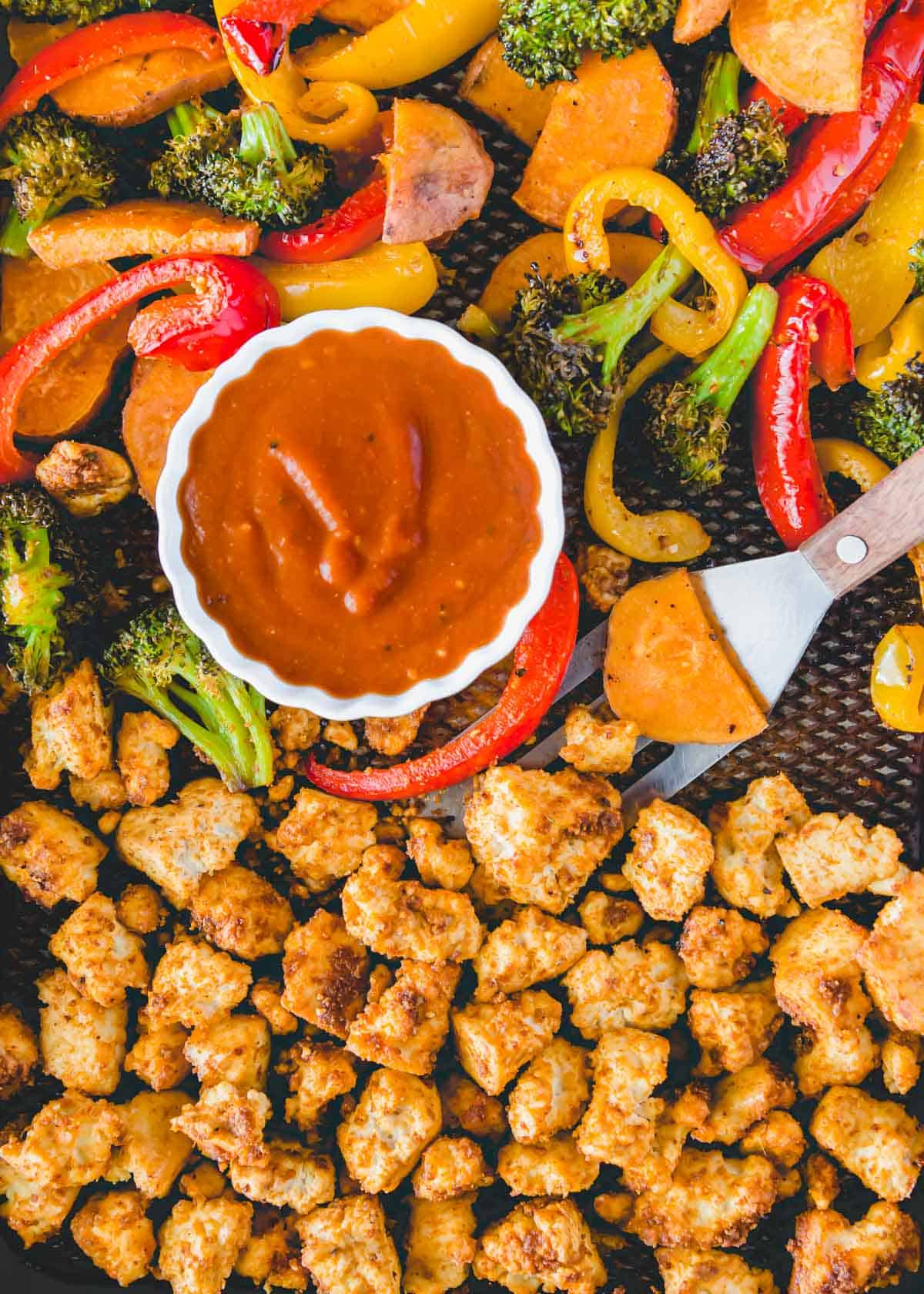 Baked tofu, broccoli, peppers and sweet potatoes with a BBQ spice dry rub and BBQ sauce.