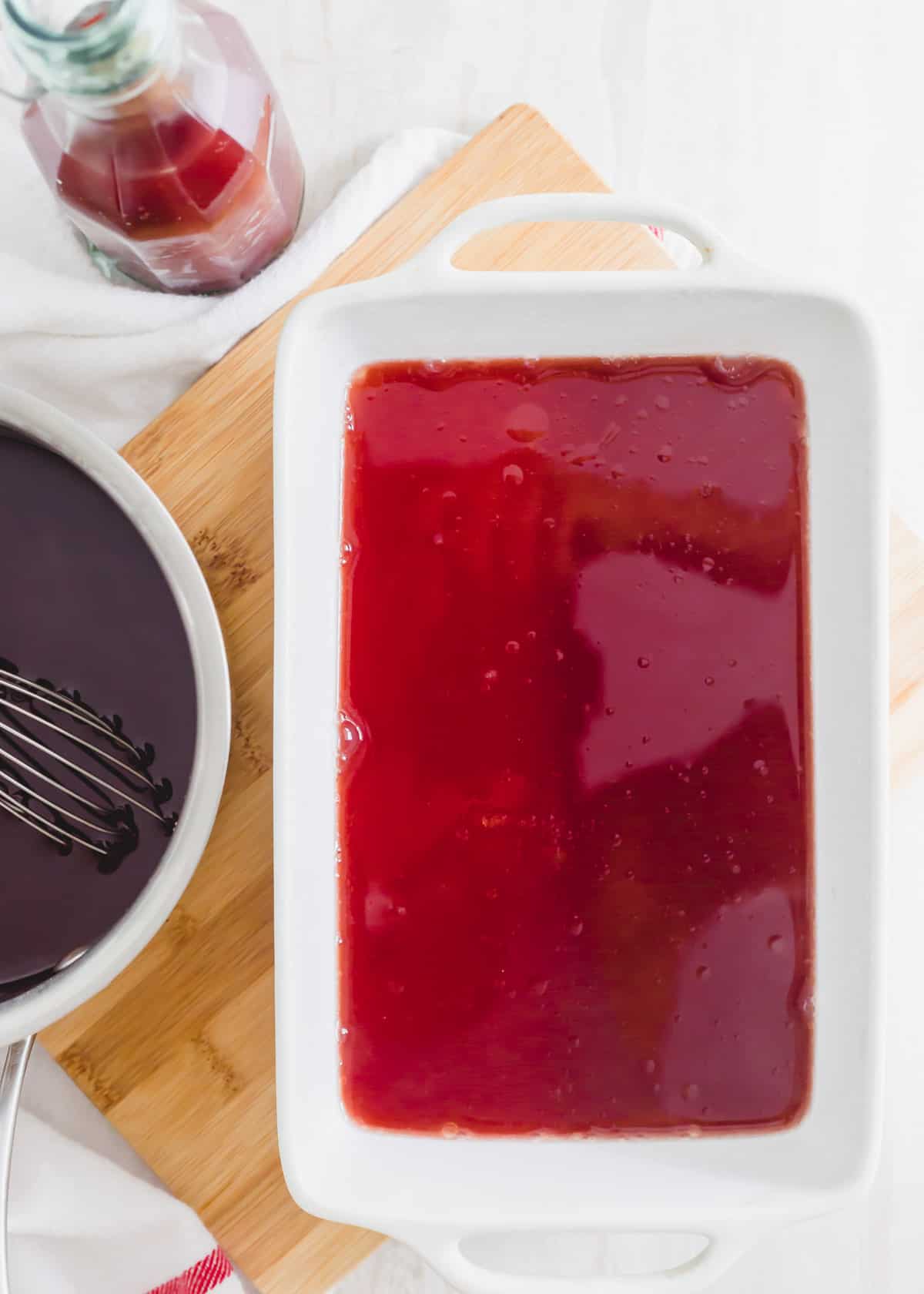 How to make tart cherry gummies for sleep.