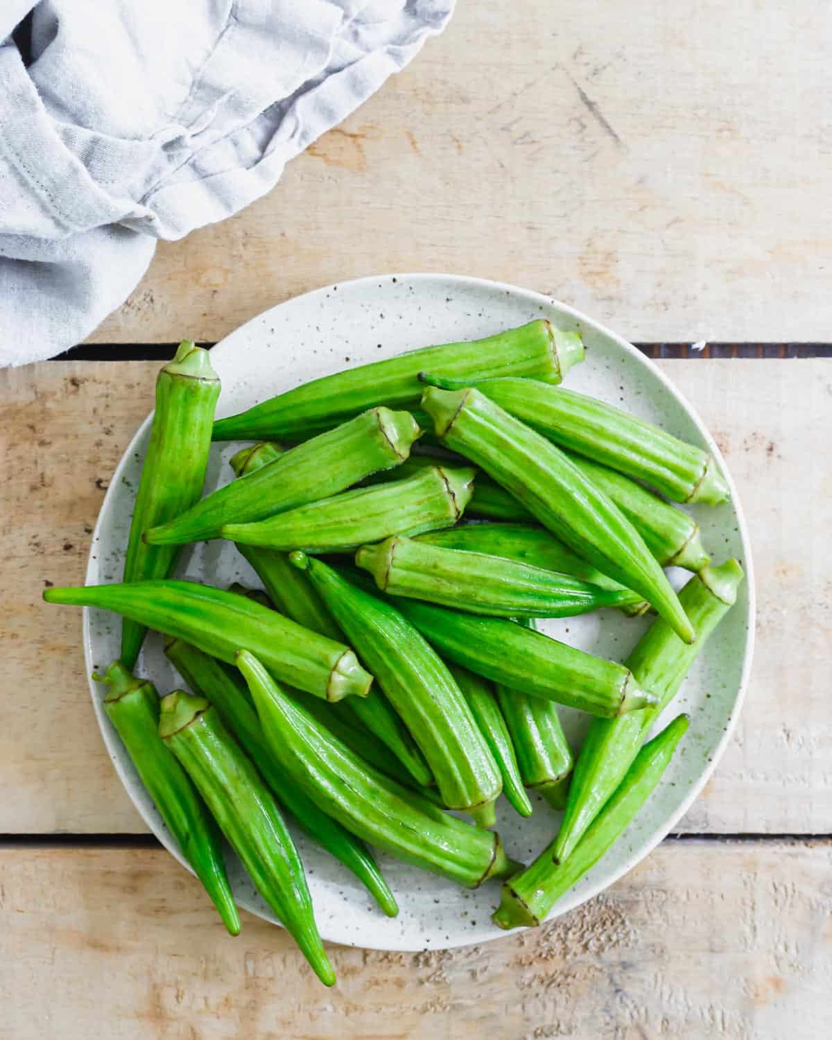 Fresh okra to make okra fries in the air fryer.