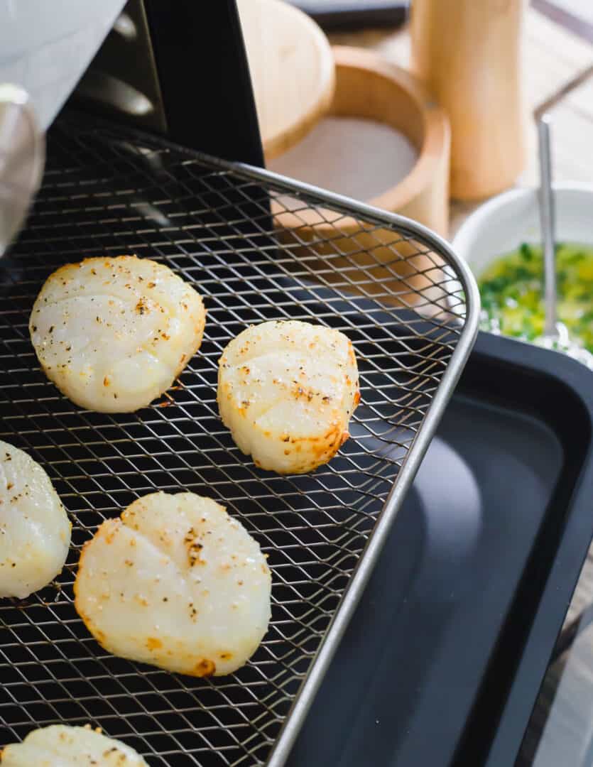 Air Fryer Scallops Simple & Quick Way to Cook Scallops!