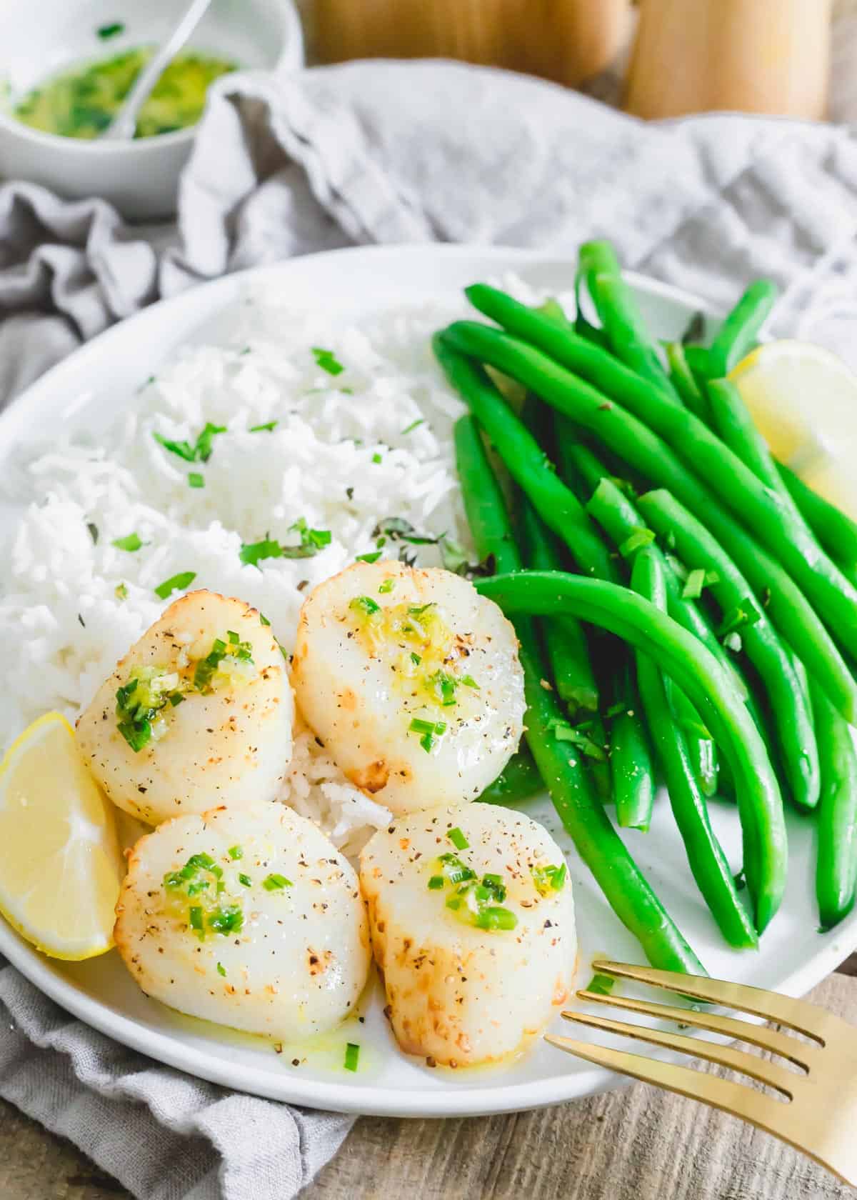 How to cooked scallops in the air fryer in just minutes.