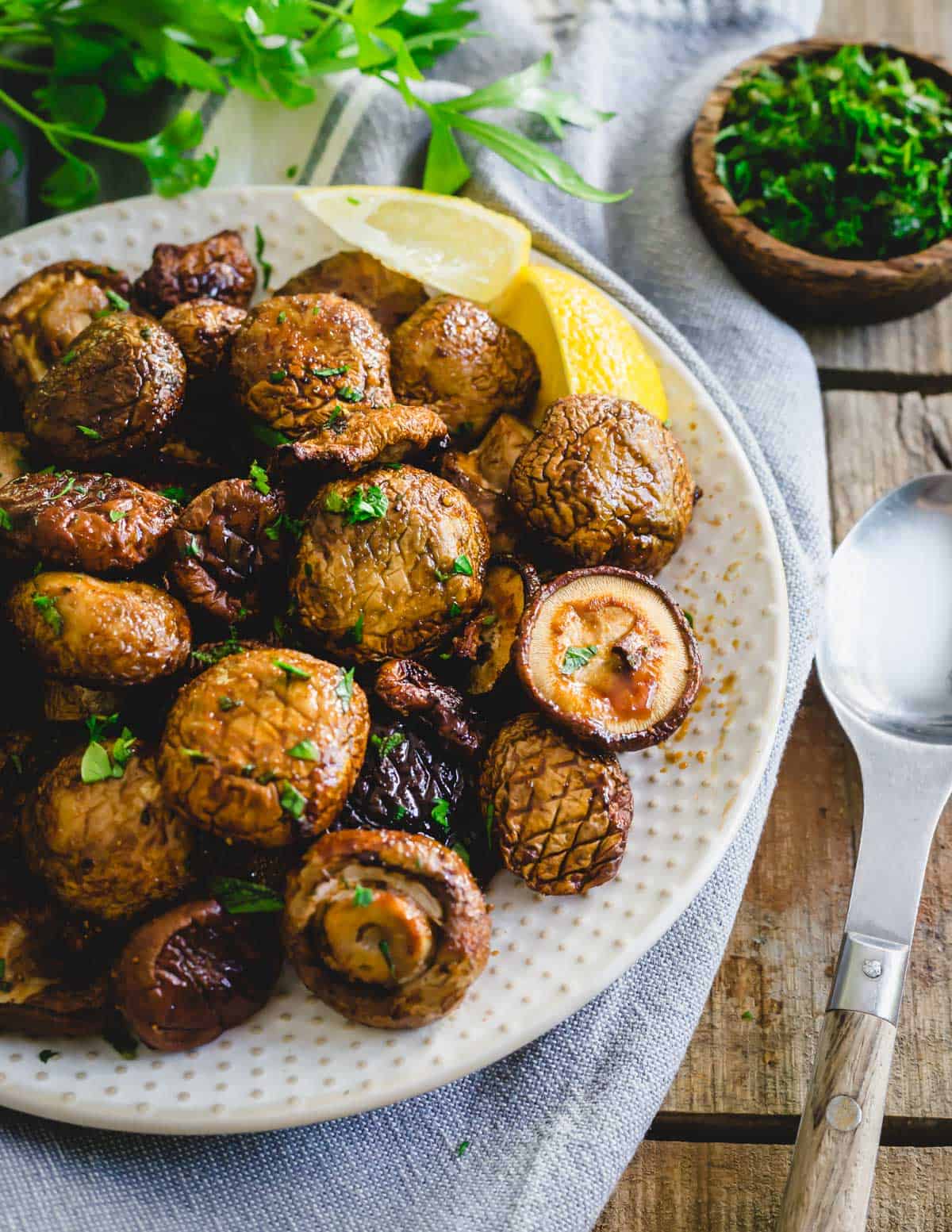 How to air fry mushrooms in just 20 minutes.