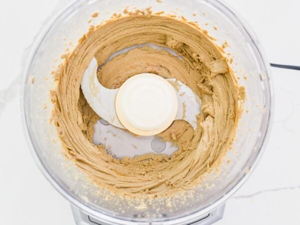 Spreadable pumpkin seed butter after processing for 6 minutes.