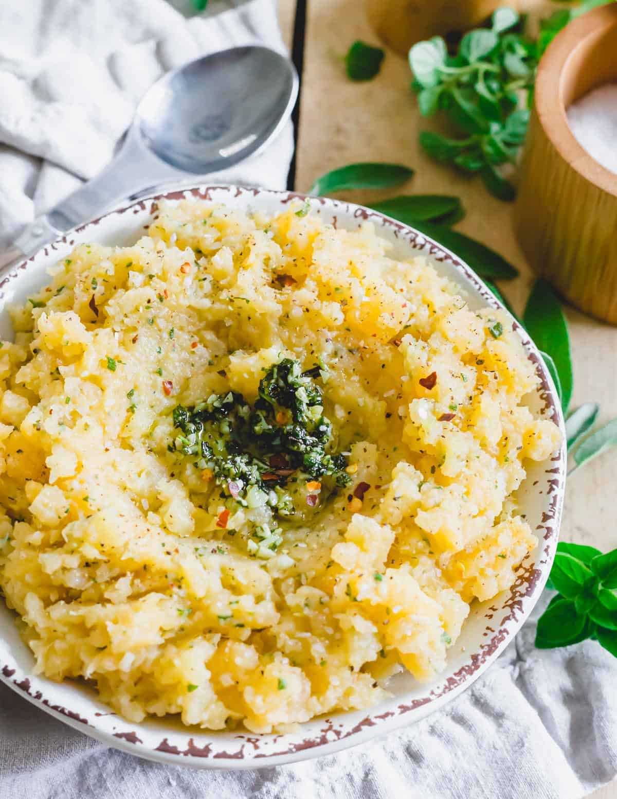 Mashed rutabaga recipe with garlic, herbs and butter.