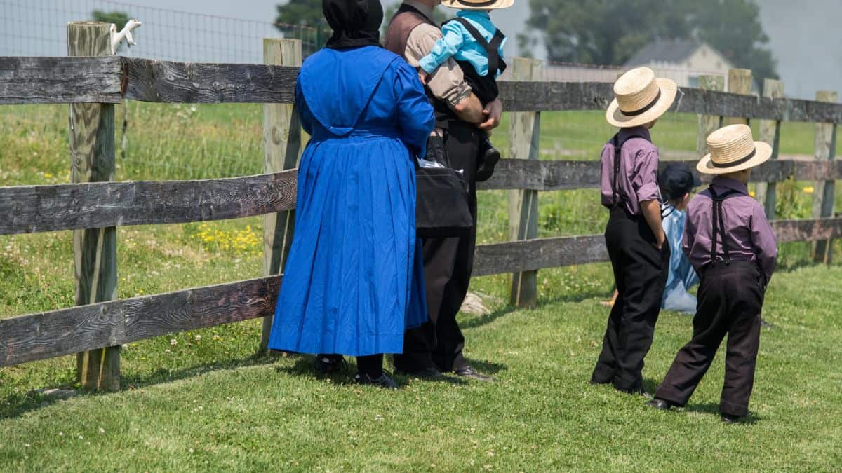 Amish family