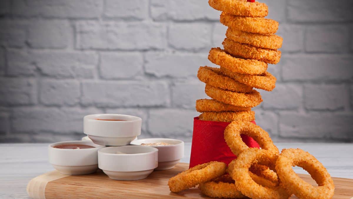 A stack of onion rings on a table.